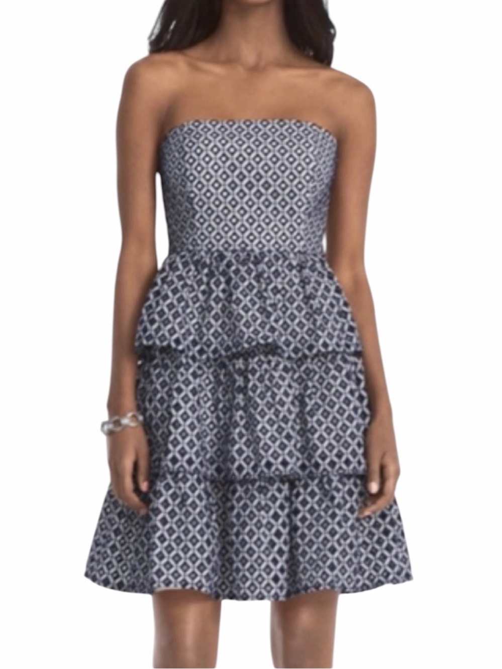 WHITE HOUSE BLACK MARKET, WOMENS STRAPLESS, TIERED MINI DRESS. SIZE 4